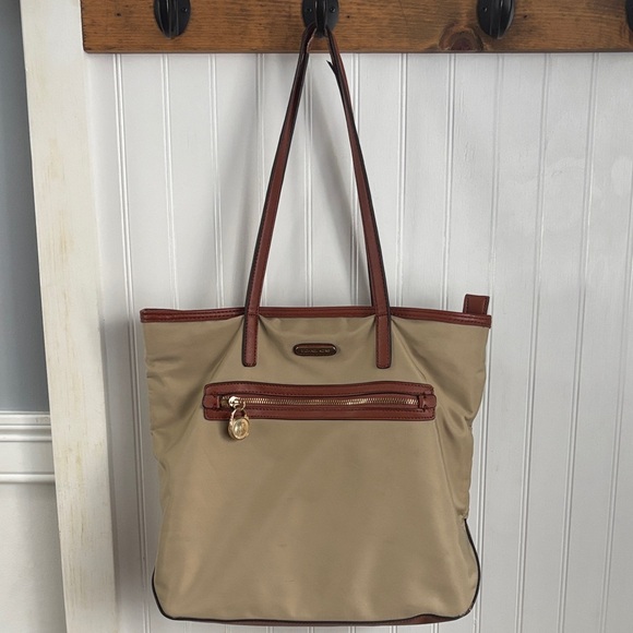 Michael Kors Handbags - Michael Kors Tote Bag